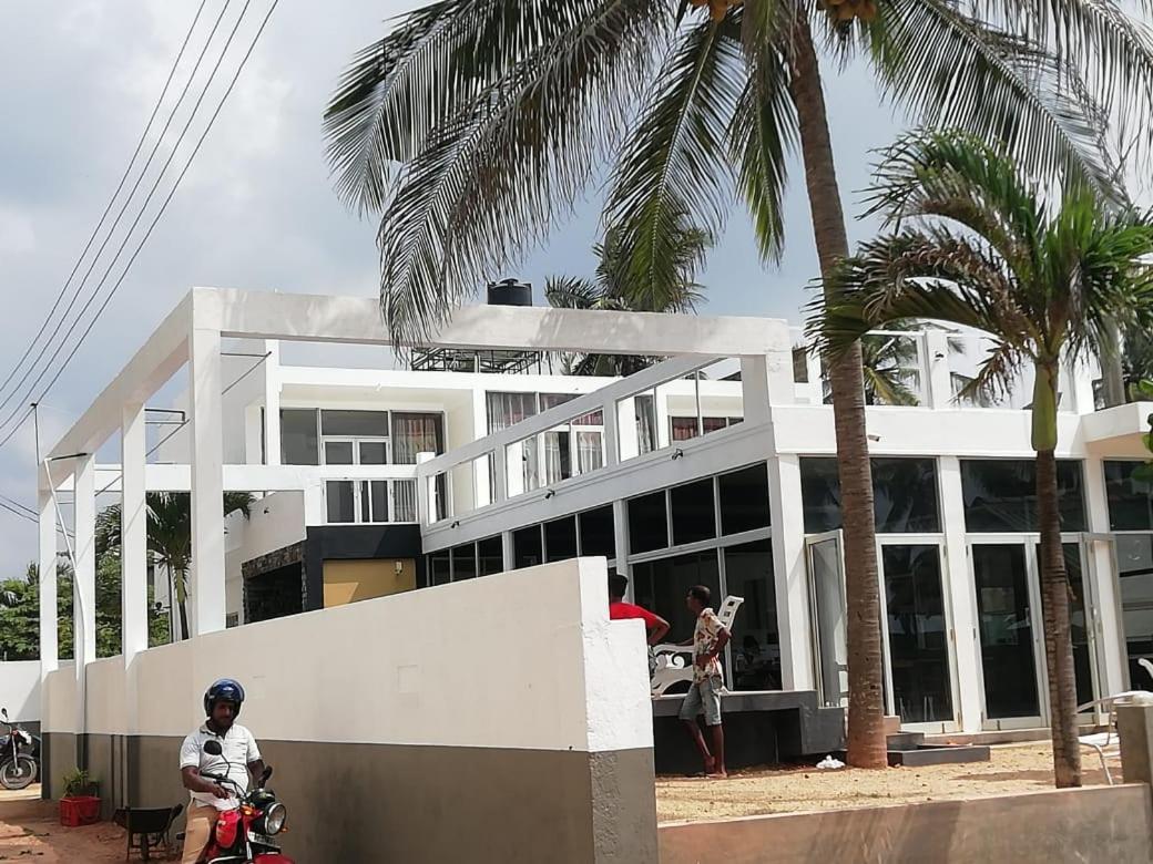Saara Beach Hotel مارافِلا المظهر الخارجي الصورة